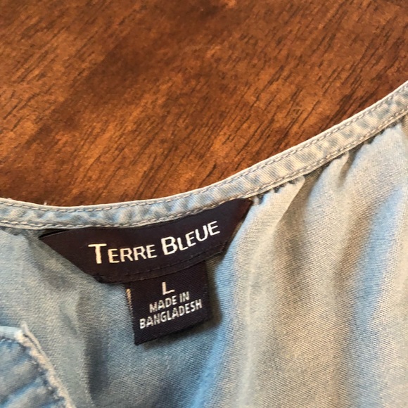 Women’s Large Terre Blue Denim Shirt - Picture 3 of 4